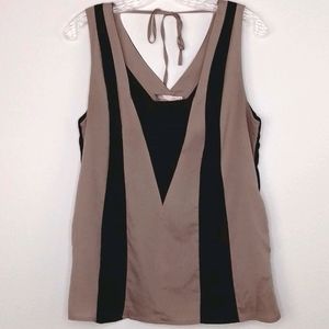 Love21 Sleeveless Square Neck w/ Pockets Top (M)